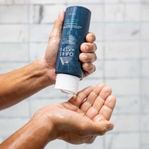 Invigorating Shampoo: Sulfate Free, with Tea Tree