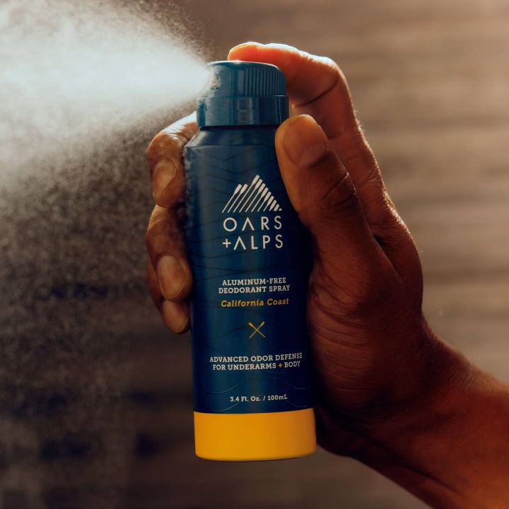 Oars and Alps Men's Aluminum Free Spray Deodorant - Image 2